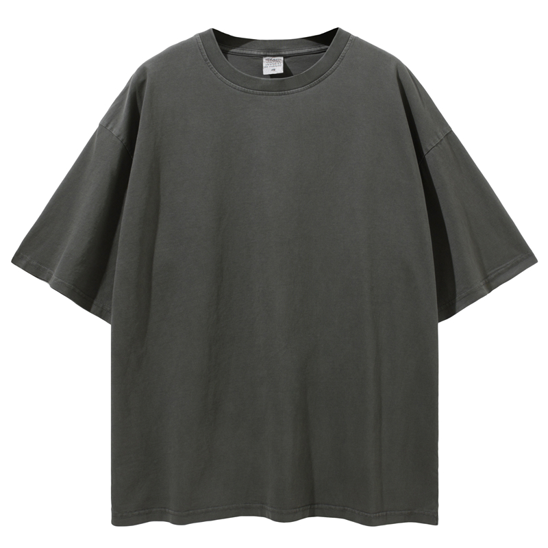 สีเทาเข้ม