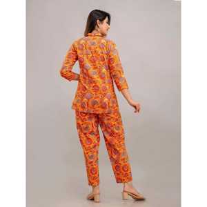 ชุดสองชิ้นสีส้มเข้มของผู้หญิงยาวเหนือเข่าสไตล์ลำลองและอินเทรนด์" - Product Image 1