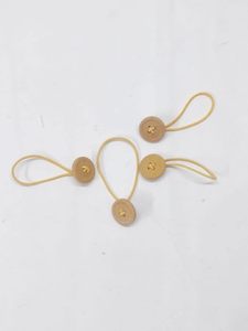 Boutons en bois au design classique fait à la main Anneau de serviette Papillon attrayant Fêtes de mariage Décorations de table à manger en papier - Product Image 6