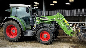 Compre tractor agrícola Fendt nuevo y usado con buenas condiciones en stock, entrega rápida, precio bajo, la mejor calidad - Product Image 4