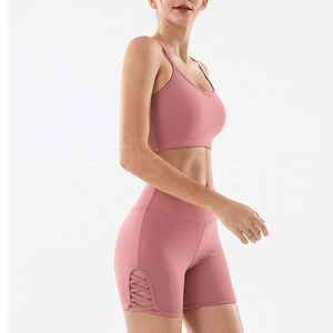ชุดโยคะผู้หญิงคุณภาพสูง ลายเรียบ ชุดออกกำลังกายรัดรูป เอวยืดหยุ่น ระบายอากาศได้ดี ผ้าสแปนเด็กซ์/ไนลอน ชุด 2 ชิ้น คอวีลึก - Product Image 3
