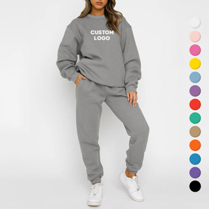Conjunto Deportivo Personalizado para Mujer, Sudadera Corta Holgada y Pantalones Jogger, Felpa Suave, Disponible en Varios Colores con Opción de Logotipo - Product Image 2