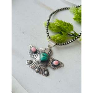 Pendentif Thunderbird fait main en pierres multiples et or rose, avec serti en turquoise, en argent sterling, motif numéroté - Product Image 4