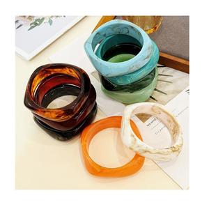 Brazaletes de Resina Sólida Impermeables de Diseño para Mujer con Brillo Duradero, Colores Personalizados y Regalos Empresariales - Apex Align - Product Image 1