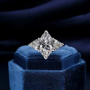 Vente en gros de bagues en or massif 14k pour femmes, bague de fiançailles en diamant de laboratoire 14k, bague de mariage faite à la main de taille marquise et trillion pour elle - Product Image 1