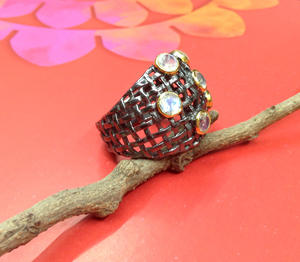 แฮนด์เมดเงินสเตอร์ลิง925โกเมนออกซิไดซ์สีขาวมูนสโตนพลอย Unisex ที่กำหนดเองทำแหวนแฟชั่นเครื่องประดับออกแบบคลาสสิก - Product Image 5