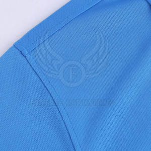 Camiseta Polo de moda para hombre con cuello abotonado Diseño de manga corta de tela ligera para uso diario informal - Product Image 5