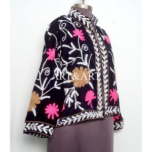 Handmade <b>Velvet</b> Vintage Suzani Pocket Winter Quilted Eco-Friendly Quick Dry Floral Pattern <b>Women's</b> <b>Jacket</b> with Cotton Lining - Product Image 4