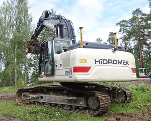Mini-excavatrice sur pneus Hidromek HMK 230 LC-5 avec moteur KOOP, couple de levage élevé, garantie 5 ans sur le moteur et la pompe - Product Image 5