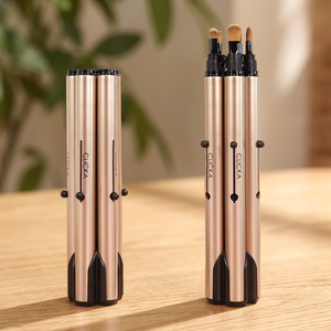 Juego de Brochas de Maquillaje de Lujo Serie CLICKA 1 con Tapa Automática Retráctil, Dorado, para Viaje, Hecho en Corea, Fibra Artificial, Maquillaje de Ojos, PP/PBT - Product Image 1