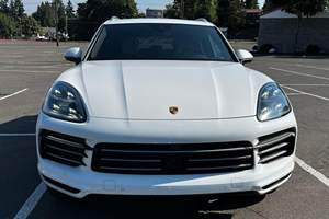 Cayenne S 2021, V6 Twin-Turbo de 434 hp, Tracción en las Cuatro Ruedas, Paquete Premium Plus - Product Image 2