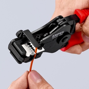 สำหรับคีมปอกสายไฟเคลือบพลาสติกสีดำ KNIPEX ขนาด 180 มม. พร้อมสปริงเปิด - Product Image 5