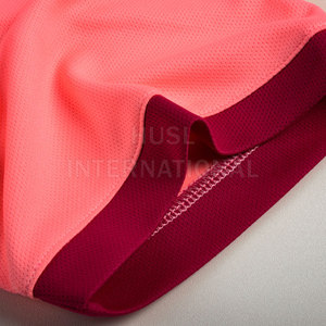 Meilleures ventes : Ensembles d'uniformes de football à prix abordable, respirants, 100 % polyester, design personnalisé, unisexe, pour adultes, manches courtes, haute qualité - Product Image 5
