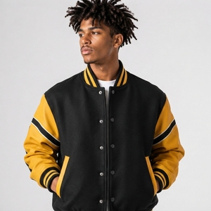 Veste universitaire classique fabriquée avec un matériau léger et respirant assurant un confort supérieur et des mouvements sans restriction. - Product Image 6