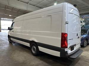 Mercedes-Benz Sprinter 2500 de haute qualité, nouveau modèle 2023, toit haut, empattement de 170 pouces, extensible - Product Image 4