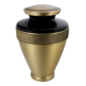 Urnas de cremación para adultos de latón de alta calidad con banda de grabado Urnas funerarias de metal con acabado dorado para cenizas humanas - Product Image 5