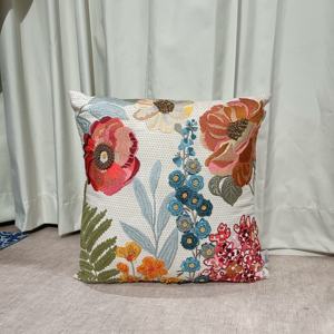 Fundas de Cojín Bloom Nest 100% Algodón Ecológico, con Bordado Floral Moderno, Diseños Navideños para el Hogar - Product Image 3