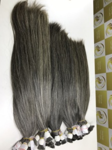 Extensiones de Cabello Humano Vietnamita Remy de Alta Calidad, Color Gris Natural, Sin Procesar, Cutícula Alineada, con Cinta Adhesiva, Doble Trama - Product Image 6