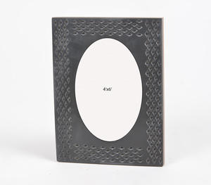 ผู้ผลิตจากอินเดีย MOQ ต่ำ กรอบรูป MDF สีดำลายจุดทันสมัย สำหรับรูปถ่ายขนาด 4x6 นิ้ว ขายตรงจากโรงงาน - Product Image 4