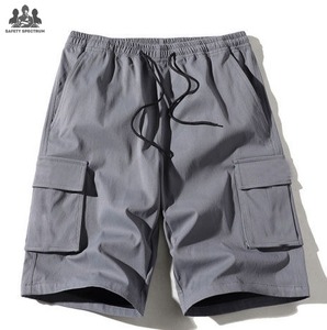 Shorts cargo mi-longs en coton 100% pour homme, style streetwear, couleur unie, boutonnage central |   Coupe décontractée multi-poches |   Respirant et à séchage rapide |   Fournisseur OEM ODM - Product Image 1