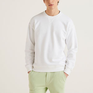 เสื้อสเวตเตอร์คอกลมแขนยาวของผู้ชายผ้าฝ้าย100% แบบสวมหัวคอกลมแขนยาวกำหนดโลโก้ได้เองสำหรับฤดูหนาว - Product Image 6