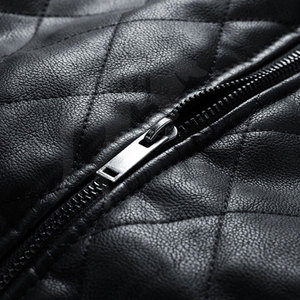 แจ็คเก็ตหนังวัวคุณภาพดีที่สุดสำหรับผู้ชาย ซิปด้านหน้า โลโก้ รักษ์โลก สไตล์วินเทจ คอตั้ง มีทุกสี ทุกขนาด - Product Image 6