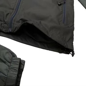 Survêtement en nylon personnalisé pour hommes ensemble de jogging de sport avec fermeture éclair ensemble cargo coupe-vent deux pièces veste en jersey survêtement de jogging pour hommes - Product Image 3