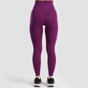Leggings de Compresión Color Rosa Oscuro Empower para Entrenamientos, Tejido de Punto - Product Image 3