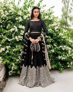 Lehenga Choli de Tela Faux Georgette India-Pakistaní para Mujer, Nueva Colección, Ropa Elegante para Fiestas y Festivales, con Bordado Intenso - Product Image 2