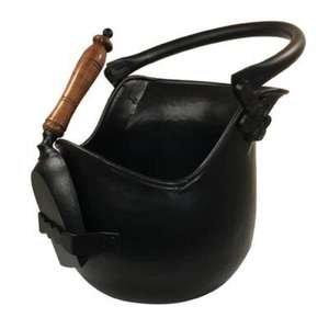 Cubo de carbón de hierro resistente hecho a mano con estructura metálica sólida para transportar y desechar de forma segura las brasas ardientes - Product Image 3