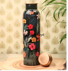 Botella de cobre Prestige diseñada para un estilo atemporal de clase con beneficios naturales para la salud de Tradebyd - Product Image 6