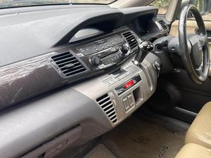 HONDA FR-V 2007 d'occasion, conduite à gauche/droite - Product Image 5