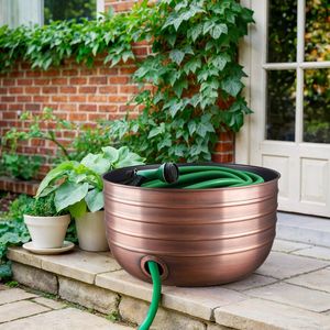 Pots décoratifs en métal pour tuyaux d'arrosage, assurant l'organisation et le rangement des tuyaux d'extérieur dans des conteneurs élégants et durables. - Product Image 6