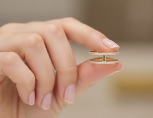 Anillo de Boda de Doble Hilera de Diamantes de Oro de Lujo para Mujer - Product Image 1