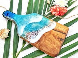 Suministro de fábrica de estilo clásico Mango de madera con tabla de cortar de resina Tabla de queso Dirección de cocina Artesanía DE LA India Mejor precio - Product Image 2