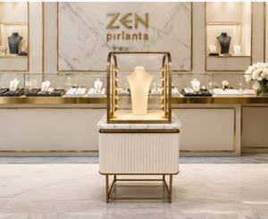 Vitrine à bijoux en bois finition or de luxe, avec base en marbre, éclairage LED, robuste et durable, pour magasin de détail - Product Image 2