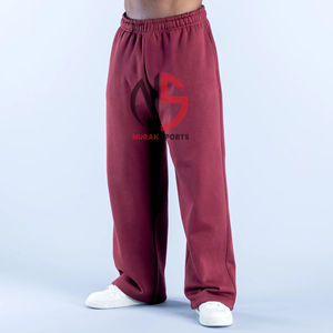 Ensemble de survêtement pour homme en coton lourd, sweat à capuche et jogging à jambe droite, design personnalisé OEM, couleur bordeaux, à Nurak's - Product Image 4
