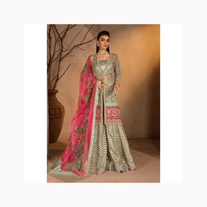 Robes de mariée pakistanaises mariage 2024 nouvelle collection travail manuel lourd robe personnalisée couleur et taille les deux peuvent être personnalisés - Product Image 1