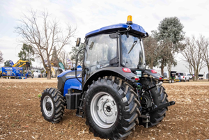 Tractores LOVOL TH754 de 40 HP a 99 HP, Tracción en las 4 Ruedas, Transmisión por Engranajes con Bomba y Caja de Cambios, Alta Productividad, 1 Año de Garantía, en Venta - Product Image 6