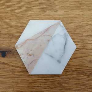 ชุดจานรองแก้วหินอ่อนคาร์ราร่าสีชมพูทรงหกเหลี่ยม สำหรับตกแต่งโต๊ะ ชุด 4 6 8 ชิ้น - Product Image 1
