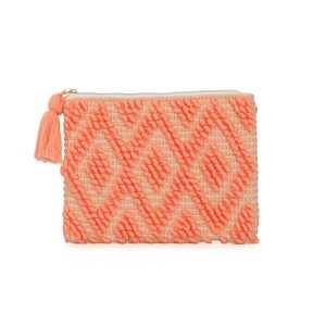 กระเป๋าคลัทช์ลายดอกไม้สำหรับงานแต่งงานตอนเย็นของผู้หญิงมีเพทายและลูกปัดสีทองกันน้ำสำหรับการเดินทาง - Product Image 1