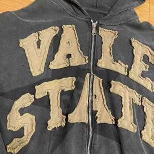 Fabricante de ropa de calle de alta calidad Patchwork lavado Logotipo personalizado Bordado Cremallera Apliques desgastados Parche Sudaderas con capucha Térmicas - Product Image 5