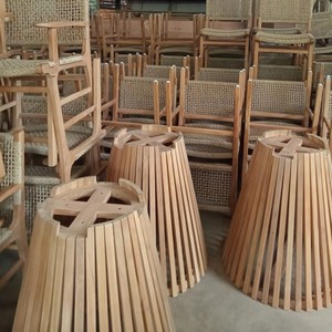 Bán buôn nhà sản xuất Gỗ Tếch ngoài trời bàn tròn với đương đại Slatted cơ sở bàn ăn cho nhà hàng/khách sạn dự án - Product Image 4