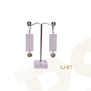 Venta al por mayor de moda creativa con nuevos diseños mujeres pendientes de cuero PSDS - Product Image 3