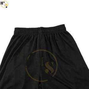 Uniformes de football pour adultes sur mesure de haute qualité vêtements de sport en plein air en polyester durable avec impression high-tech conçue par le fabricant - Product Image 5