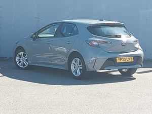 USADO LHD/RHD 2022 T O Y O T A COROLLA 1,8 2017 ICON TECH - Product Image 2