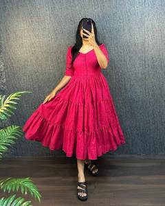 Robe mi-longue évasée et à volants pour femme Unity Luxure, en tissu dobby de coton doux de qualité supérieure - Product Image 1