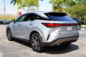 L_exus RX 350 4k 2023 USADO en Excelentes Condiciones - Product Image 3