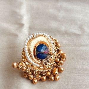 Anillo Elegante de Latón Tradicional Hecho a Mano con Baño de Oro para Bodas, Fiestas y Compromisos para Mujer - Product Image 1