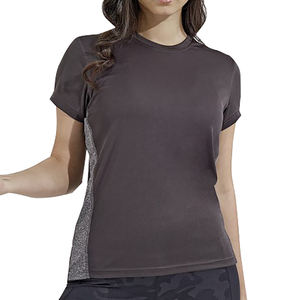 BD Suppliers T-shirt décontracté de style luxe pour femmes Logo personnalisé avec décorations de boutons écologiques Installations de production en vrac - Product Image 3